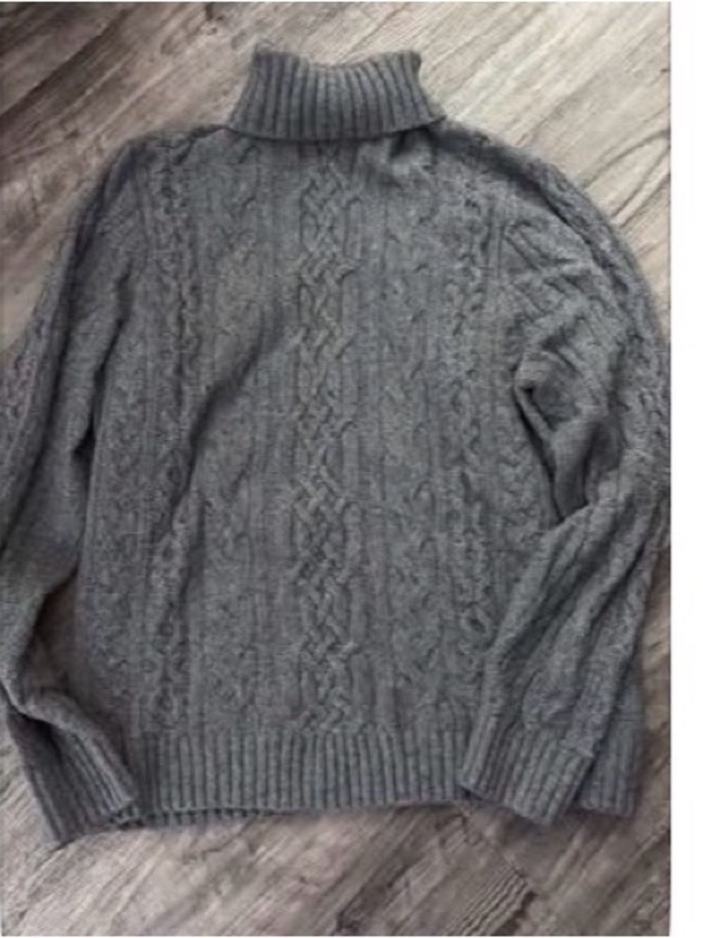 Abercrombie & Fitch Men's Gray Cable Turtleneck Sweater